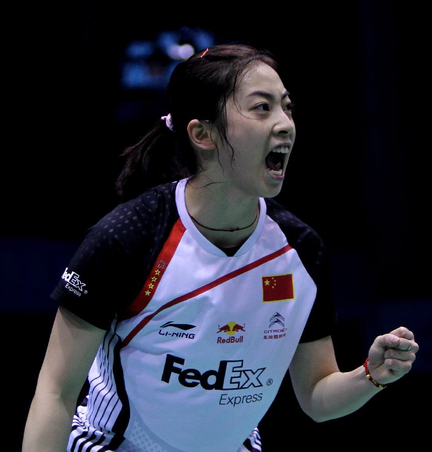 和防守两端 和防守两端